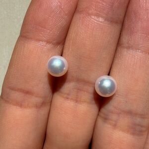 18k mikimoto white gold earrings pristine